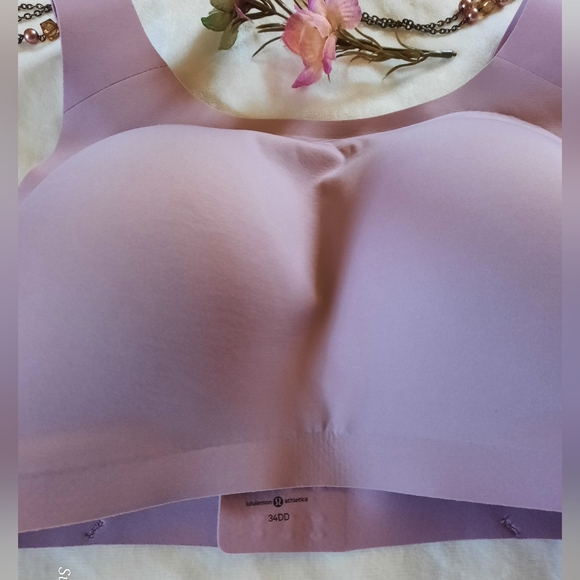 🍁 Lululemon Athletica Lilac/Pink Sports Bra - Picture 3 of 8